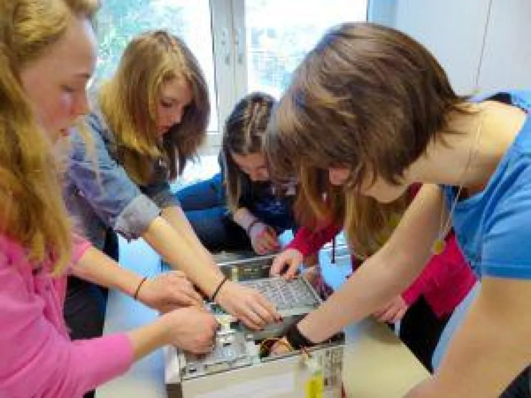 Highlight des Controlware Girls' Day: die Computer-Werkstatt