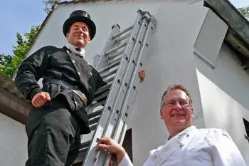 Bild: Zweimal „Meister Kunkel“ – mal weiß, mal schwarz