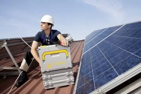 Bild: Solarteure erhalten bei SOLARKAUF jetzt auch eine Finanzierung