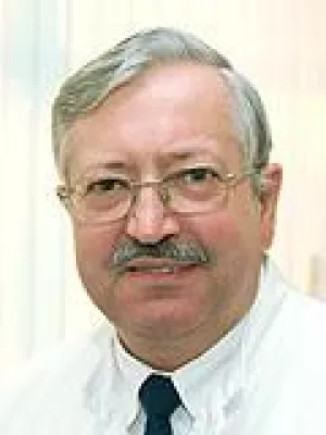 Bild: Dr. Brückl aus Detmold erhält Ehrendoktor in der Ukraine