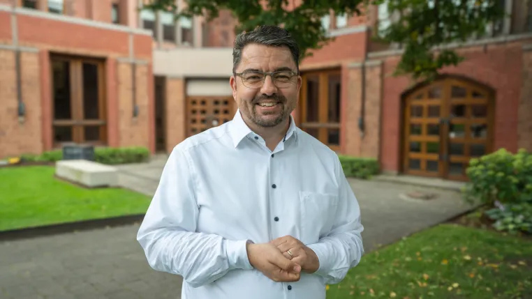 Bild: Professor Thorsten Faas lehrt als Gastprofessor an der Universität Toronto