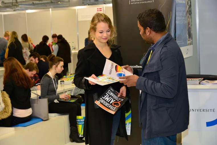 Bild: Bildung ist international!