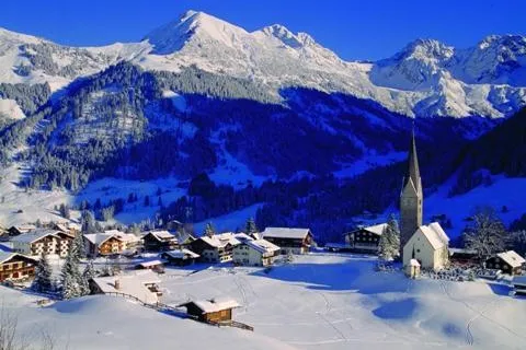 Kleinwalsertal ist bereits zum zweiten Mal der erfolgreichste Ferienort in den Alpen Bild: Kleinwalsertal ist bereits zum zweiten Mal der erfolgreichste Ferienort in den Alpen