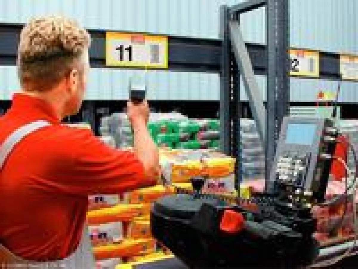 Bauchemie-Produzent LUGATO setzt Extend 7000 bei der mobilen Überwachung seiner Fördertechnik im Kompaktlager & in der Produktion ein. Aufgrund der dadurch realisierten Zeitersparnis kann sich das Per