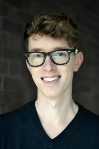 Bild: Bonner Schauspieler Keno Eckert-Ludwig neben Hollywoodlegenden im neuen Tim Burton Kinofilm