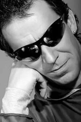 Pokerspieler versteigert sich auf eBay Bild: Pokerspieler versteigert sich auf eBay