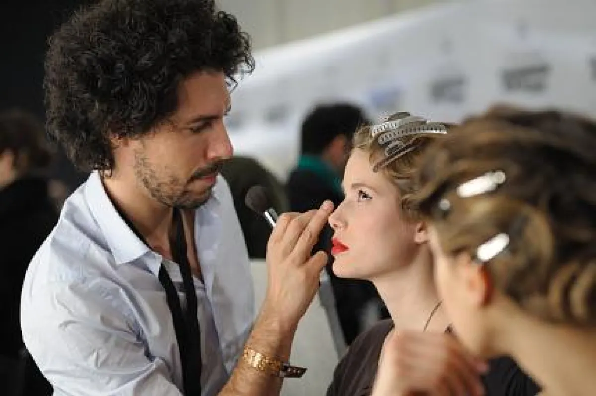 Foto: Michael Wittig (Fashion Week Berlin, Boris Entrup während der Look-Probe)