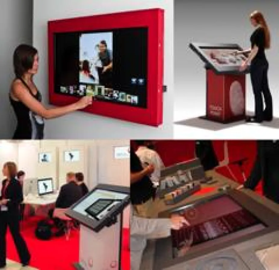 Ein Hingucker auf der Messe und im Eingangsbereich - das TouchOverlay von data-touch