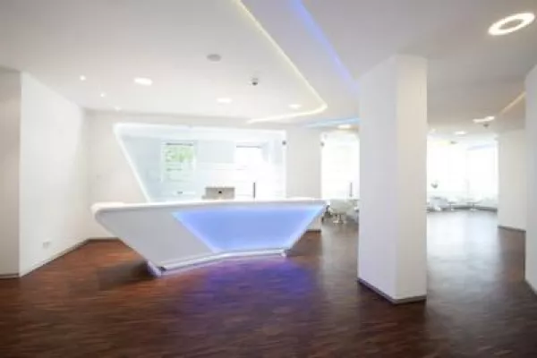 Bild: Nominiert für Award "Geplant+Ausgeführt": die Innenarchitekten von Bauer & Reif Dental