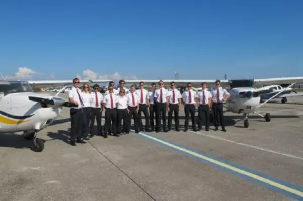 Bild: Maßgeschneidertes Finanzierungsangebot für studienintegrierte Pilotenausbildung