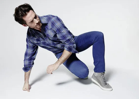 Atelier GARDEUR präsentiert superelastische Hosen für Herren: Dynamic Stretch für maximale Bewegungsfreiheit Bild: Atelier GARDEUR präsentiert superelastische Hosen für Herren: Dynamic Stretch für maximale Bewegungsfreiheit