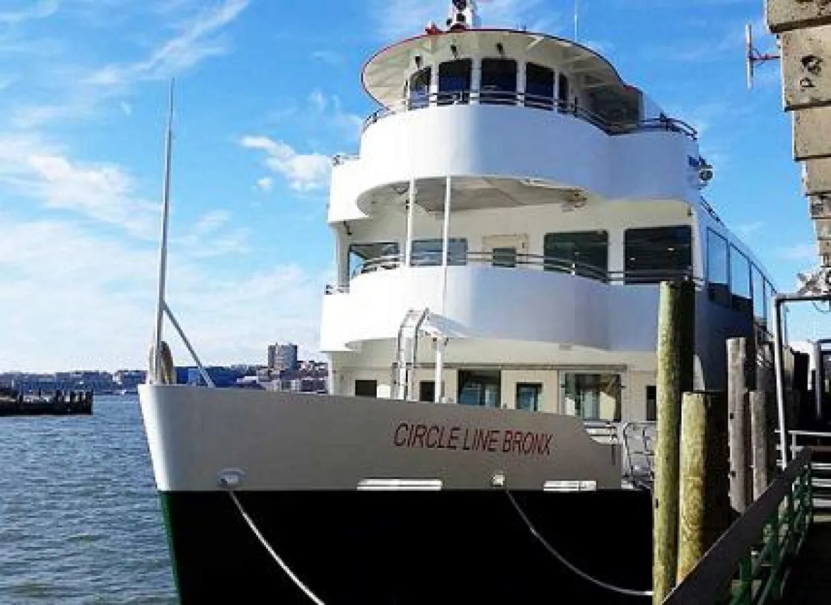 Circle Line Bronx (c) Circle Line Sightseeing