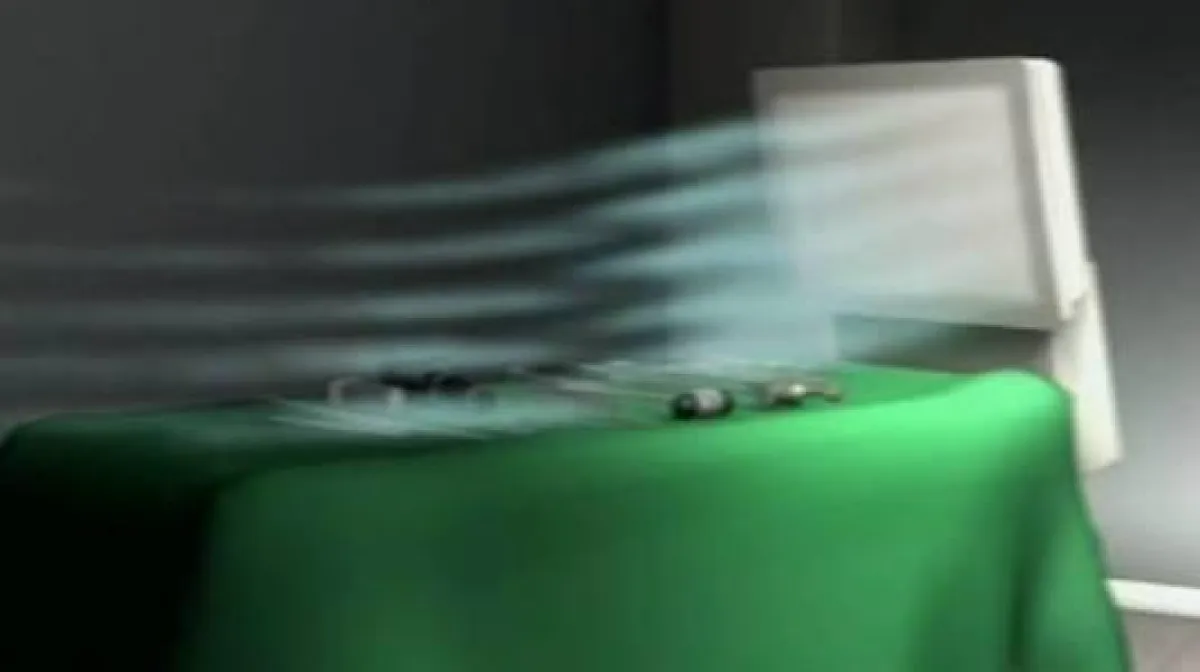 Die Instrumente werden auch während der Operation vor gefährlichen Bakterien geschützt.