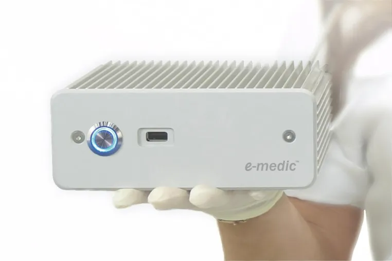 MEDICA 2014 – Baaske Medical präsentiert medizinische Computer zum Anfassen. Bild: MEDICA 2014 – Baaske Medical präsentiert medizinische Computer zum Anfassen.