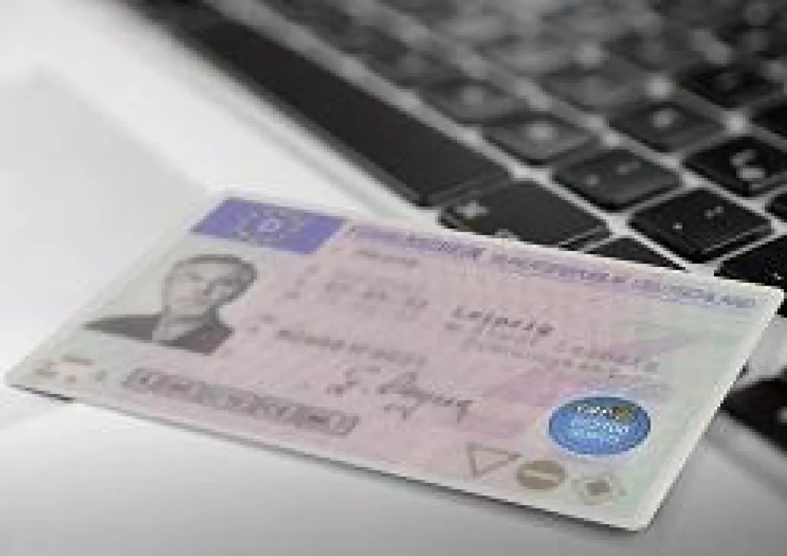 Ab sofort bietet der DKV Euro Service seinen Kunden eine vollelektronische Führerscheinkontrolle an.