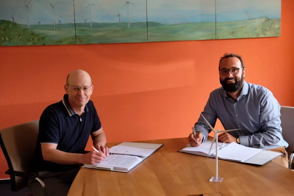 ABO Wind AG Vorstand, Andreas Höllinger, und Energieallianz Bayern Geschäftsführer, Ulrich Geis