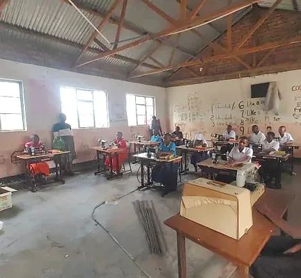 Bild: Mainzer Studierende engagieren sich für Friedensarbeit und Bildung in Tansania