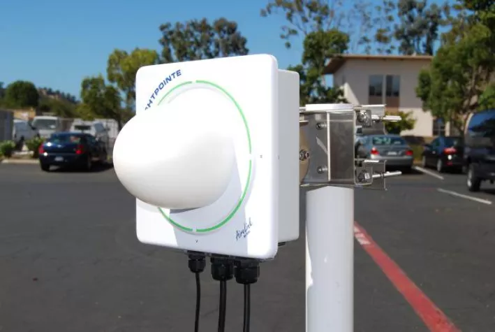 Neues LightPointe 60-GHz-Richtfunksystem großer Reichweite Bild: Neues LightPointe 60-GHz-Richtfunksystem großer Reichweite