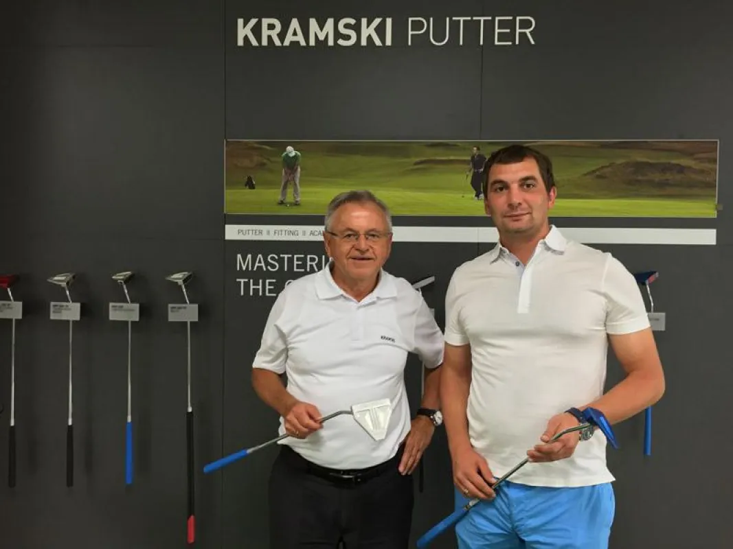 Maxim Shokun, Organisator des KRAMSKI Cup Russia, war mehrmals und zuletzt am 21. Juli 2015 zu Gast