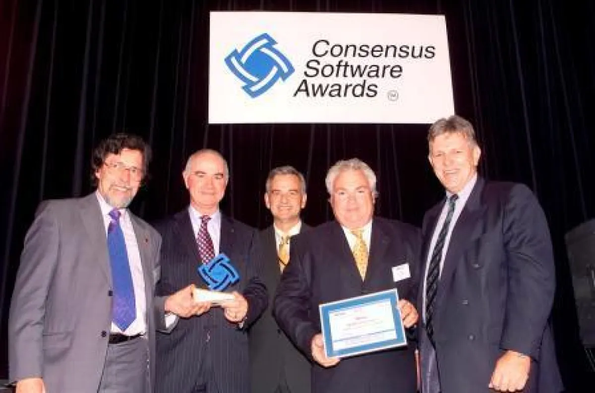 v links, R.Ehrat (SAVANT Systems) Hon. G. Nairn ( Federal Minister), N. Haehnel (Microsoft), D. Nikles (Smart-Insurer), Rod Duce (IBM)