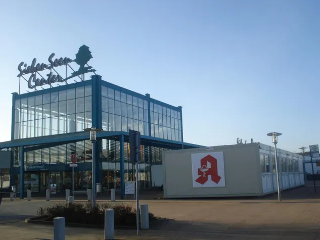 Bild: Apotheke in ELA-Raumsystemen - Löwenapotheke in Schwerin wird umgebaut