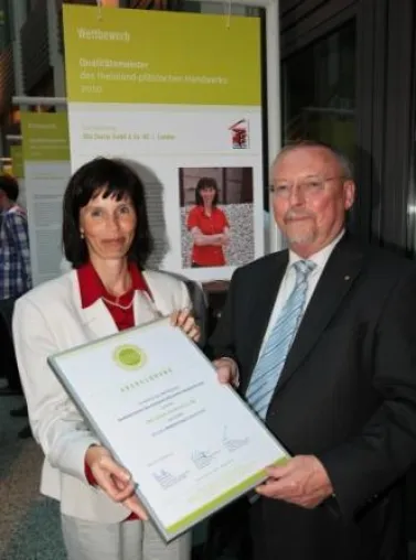 Jetzt ist es amtlich: Eberle Bau erhält eine Anerkennung zum Qualitätsmeister Bild: Jetzt ist es amtlich: Eberle Bau erhält eine Anerkennung zum Qualitätsmeister