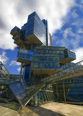 Bild: Architekturfotografie mit der Fotoschule des Sehens - 1-tägiges Fotoseminar „Kontraste aus Stein und Glas“