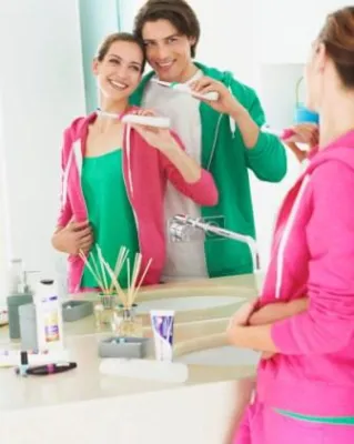 Bild: Umfrage beweist: Die Zahnbürste ist das Wichtigste im Badezimmer – besonders für Frauen