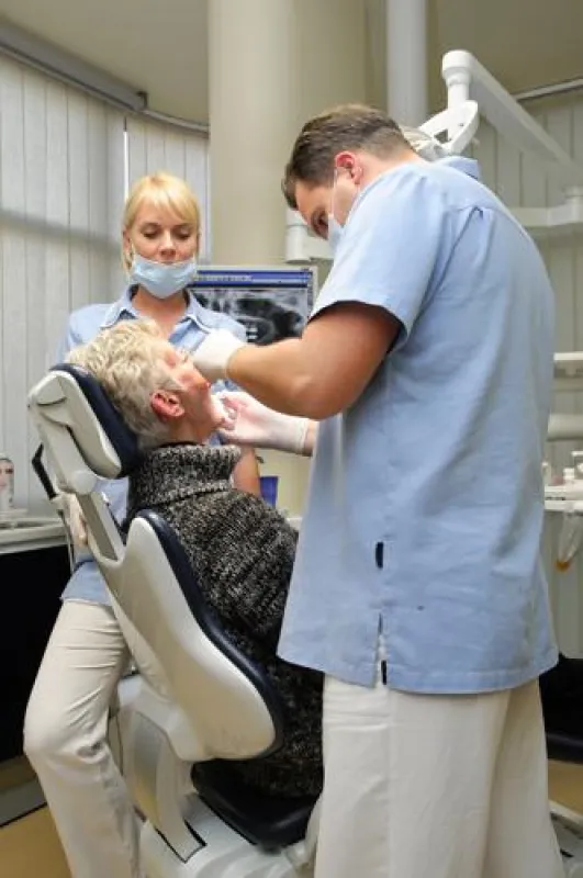 Zahnbehandlung bei Kreativ Dental