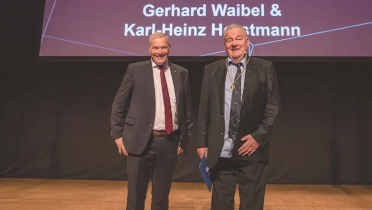 Bild: DGLR-Pressemitteilung: Gerhard Waibel erhält die Otto-Lilienthal-Medaille der DGLR