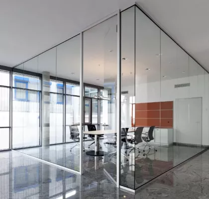 Bild: Wände ohne Grenzen - Raumbildende Systeme von Goldbach Kirchner