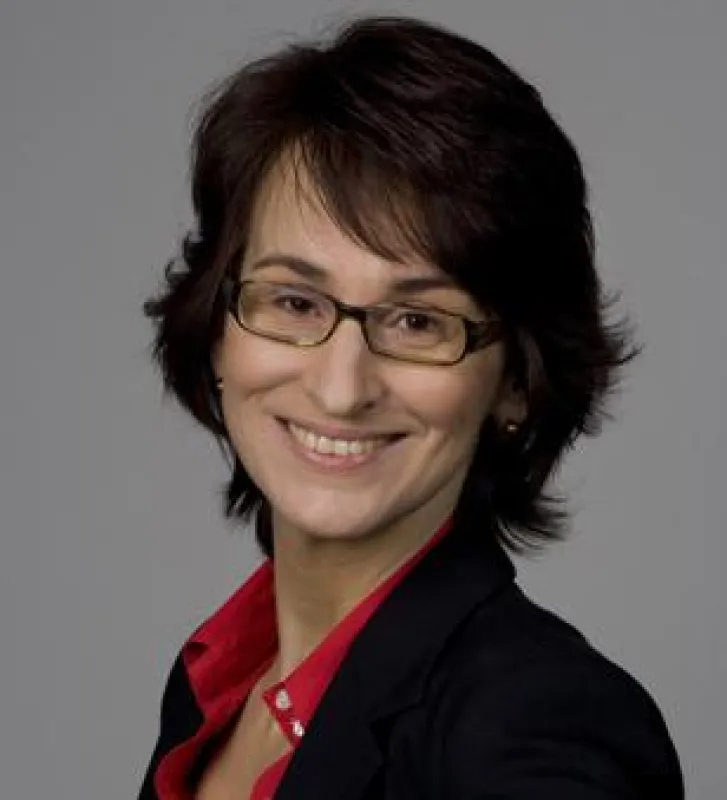 Carolin Flores