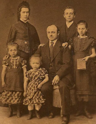 Ausstellung im Goslarer Stadtarchiv: Die Wieseners - Eine Goslarer Schuhmacherfamilie aus dem 19. Jahrhundert Bild: Ausstellung im Goslarer Stadtarchiv: Die Wieseners - Eine Goslarer Schuhmacherfamilie aus dem 19. Jahrhundert