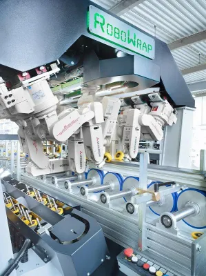 Bild: LIGNA 2015: düspohl präsentiert Neuentwicklungen zum Ummanteln und Kaschieren