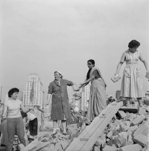 Bild: Viermal Berlin - Fotografie aus 50 Jahren in der Commmerzbank Berlin