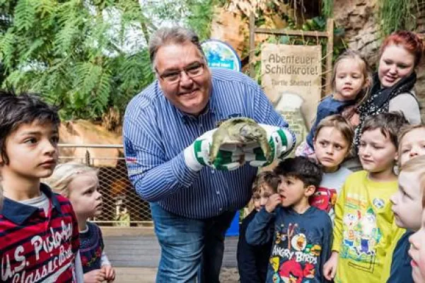 Bild: Michael Thürnau zu Gast in der Sonderausstellung „Abenteuer Schildkröte“