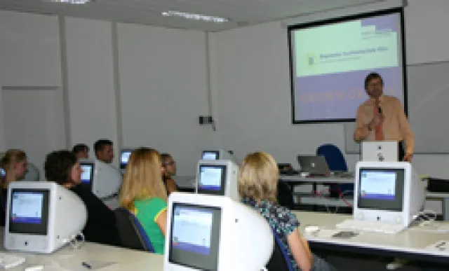 Bild: Gute Karriereaussichten mit Studium zum Diplom-Medien-Designer: Rheinische Fachhochschule lädt ein zum Infoabend