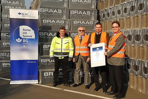 Bild: Ausgezeichnete Arbeitssicherheit bei Braas