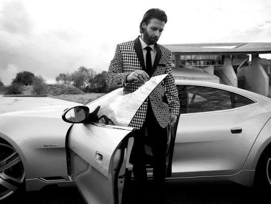 Bild: Stilvolle Herrenanzüge für Weihnachten und Silvester