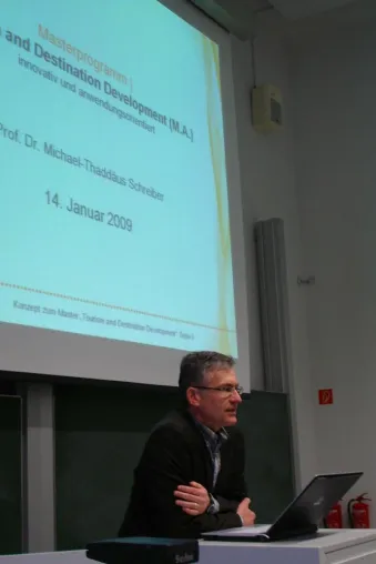 Bild: Zahlreiche Interessenten besuchen Informationsveranstaltung zum Tourismus-Master der Hochschule Harz (FH)