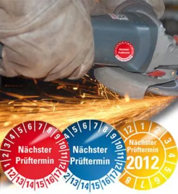 Bild: Wartungstermine immer im Blick – Prüfplaketten weisen schnell auf erforderliche Checks hin
