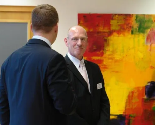 Bild: Kunst macht Schule: Hiscox unterstützt das gemeinnützige Projekt 15² des KUNSTCLUB HAMBURG