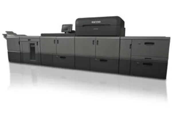 Bild: Ricoh stellt neue Generation von Digitaldrucksystemen für große Druckvolumen vor: Pro C9100 / C9110