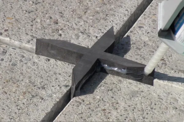 Neues Fugensystem der MC-Bauchemie für höchste Beanspruchungen Bild: Neues Fugensystem der MC-Bauchemie für höchste Beanspruchungen