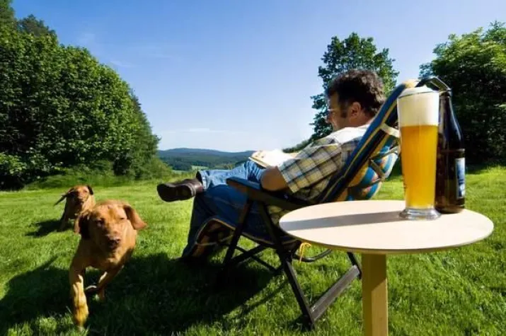 Bild: Die Nationalpark-Partner Bayerischer Wald: Mehr als ein Herz für Hunde und ihre Besitzer