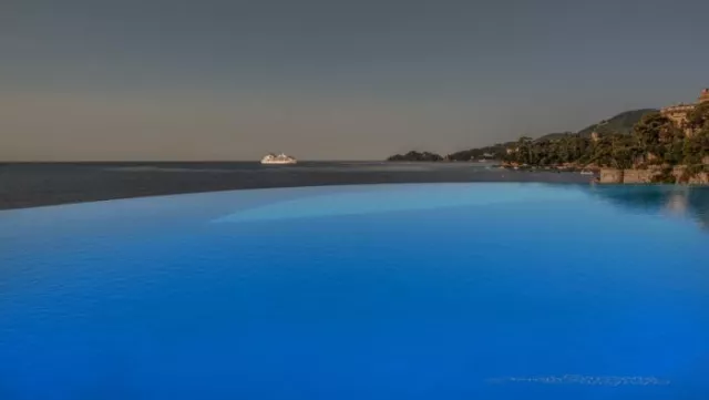 Bild: Excelsior Palace Hotel: 129 Zimmer, 129 Mal Meerblick