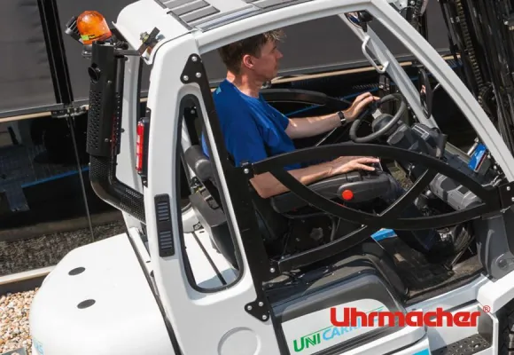 Bild: Rückhaltesysteme für Gabelstapler