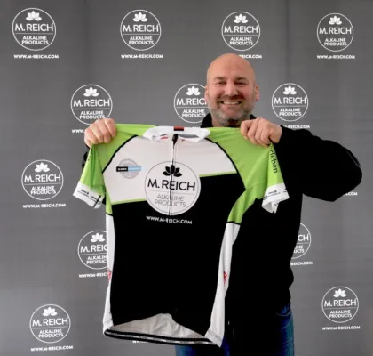 M. Reich wird Namenssponsor für Mountainbike-Team Bild: M. Reich wird Namenssponsor für Mountainbike-Team