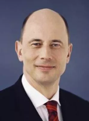 Bild: Bundesminister Tiefensee - Bürgerschaftliches Engagement von Unternehmen ist ein Standortfaktor
