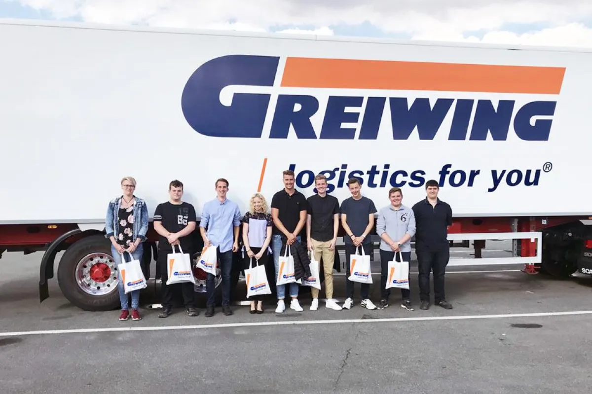 Die GREIWING logistics for you GmbH stellte in diesem Jahr 20 neue Azubis ein. (Foto: GREIWING)